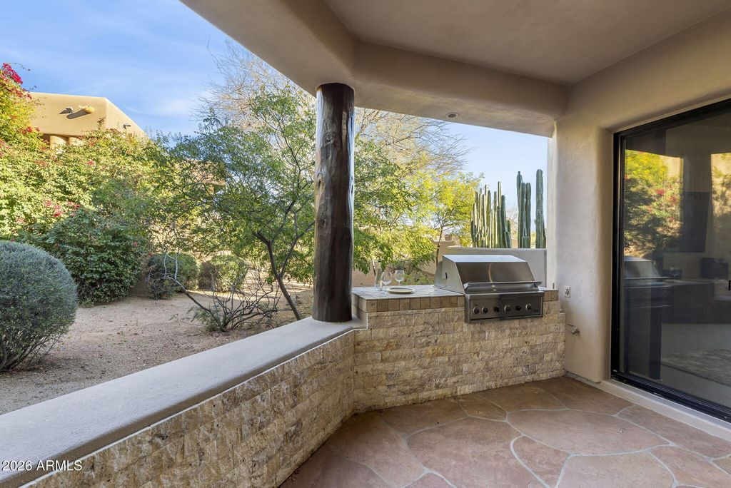 Image 70 of property listing at 10639 E Mark Lane, Scottsdale, AZ 85262