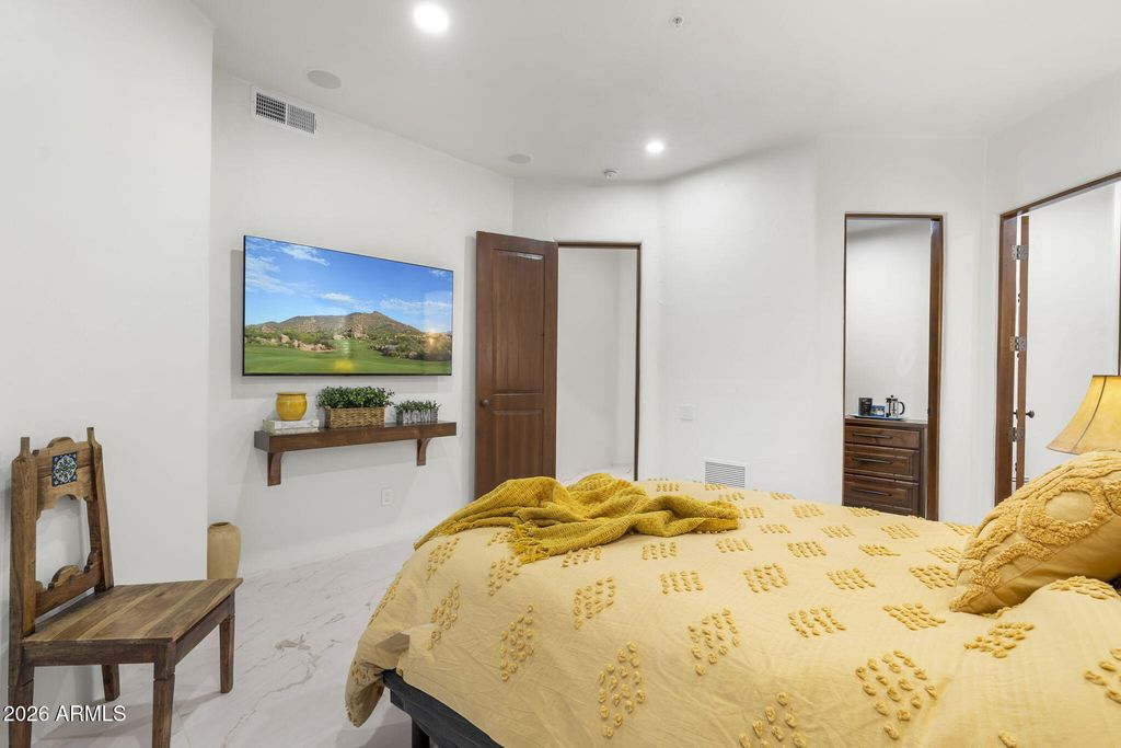 Image 71 of property listing at 10639 E Mark Lane, Scottsdale, AZ 85262