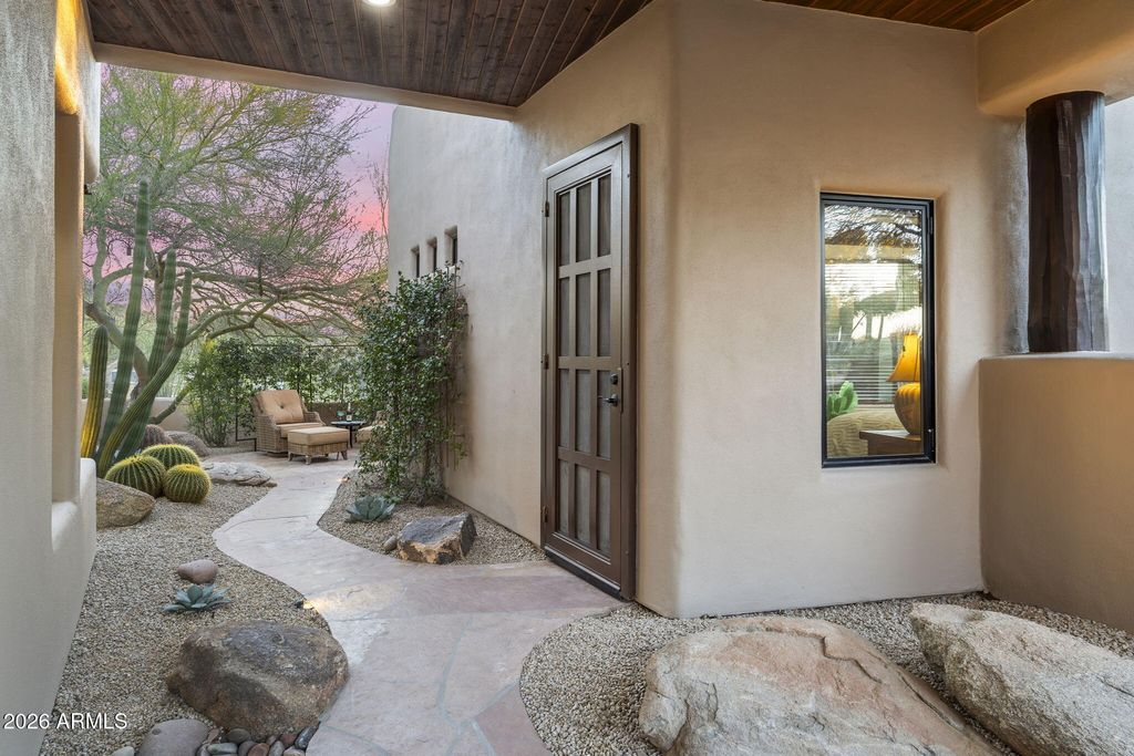 Image 75 of property listing at 10639 E Mark Lane, Scottsdale, AZ 85262