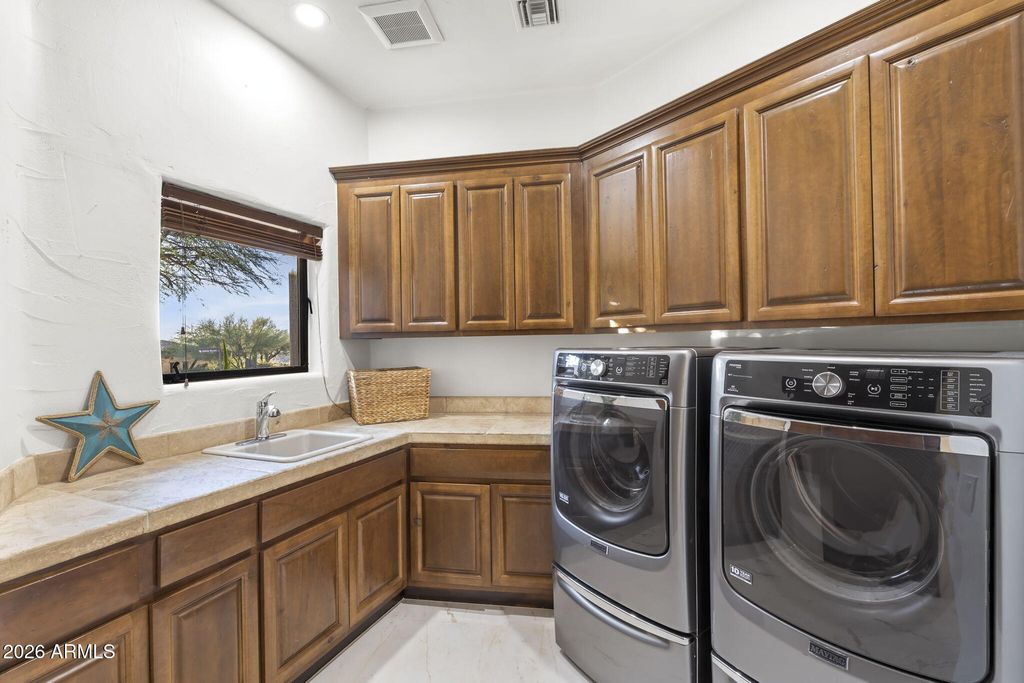 Image 98 of property listing at 10639 E Mark Lane, Scottsdale, AZ 85262