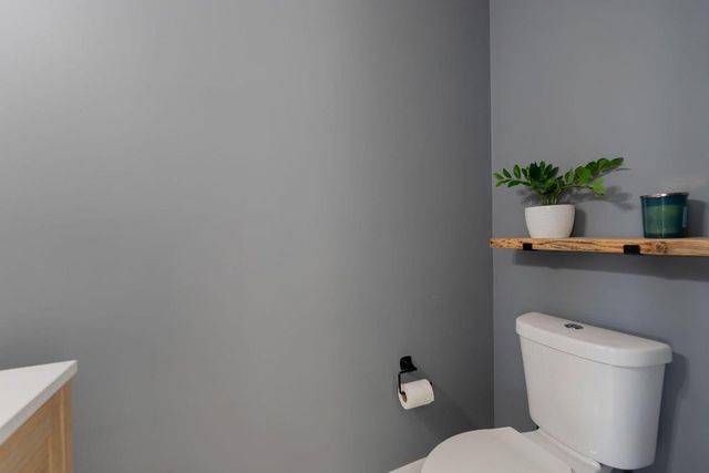 120 Saratoga Boulevard W, Royal Palm Beach, FL 33411