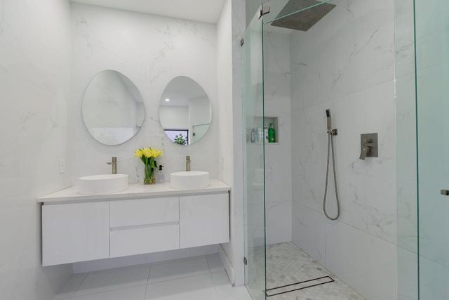 120 Saratoga Boulevard W, Royal Palm Beach, FL 33411