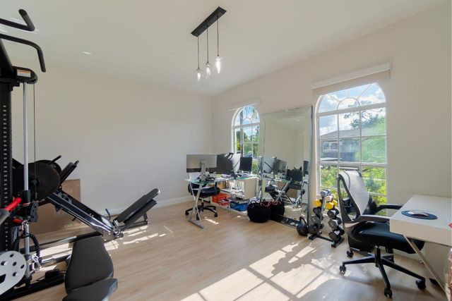 120 Saratoga Boulevard W, Royal Palm Beach, FL 33411