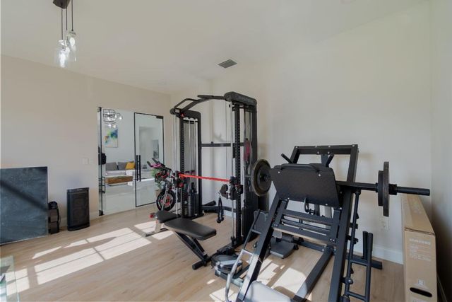 120 Saratoga Boulevard W, Royal Palm Beach, FL 33411