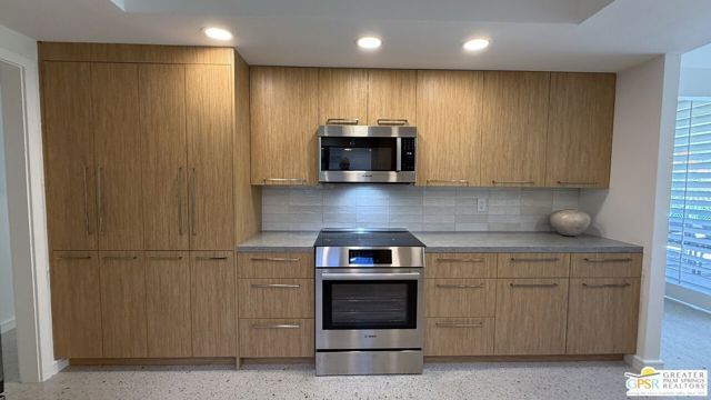 72390 Rodeo Way, Rancho Mirage, CA 92270