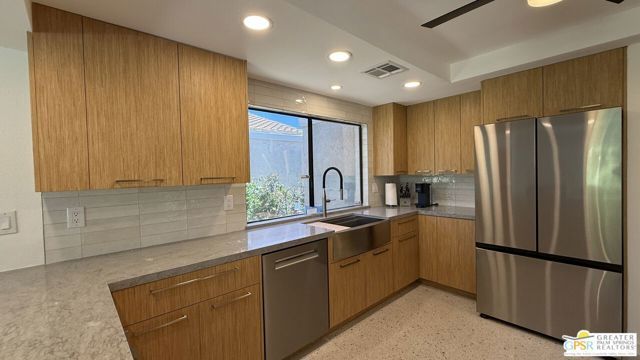 72390 Rodeo Way, Rancho Mirage, CA 92270