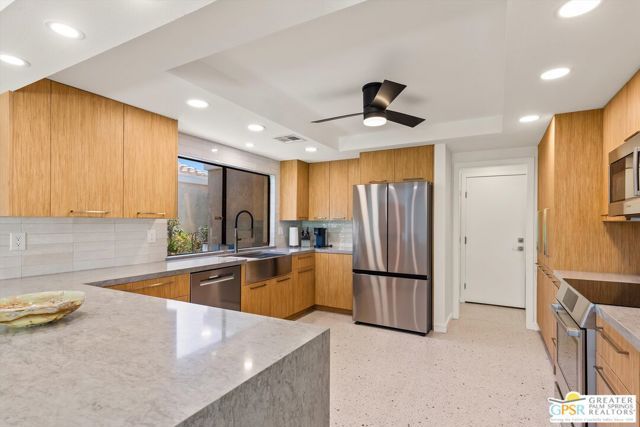 72390 Rodeo Way, Rancho Mirage, CA 92270