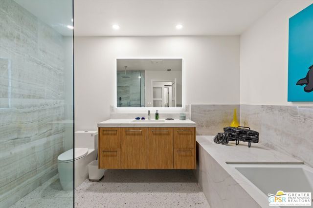 72390 Rodeo Way, Rancho Mirage, CA 92270