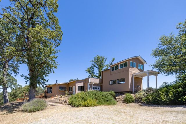 39700 Laurel Springs Road, Carmel Valley, CA 93924