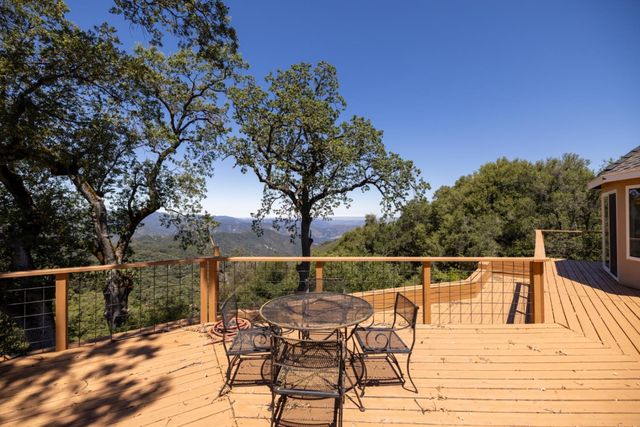 39700 Laurel Springs Road, Carmel Valley, CA 93924