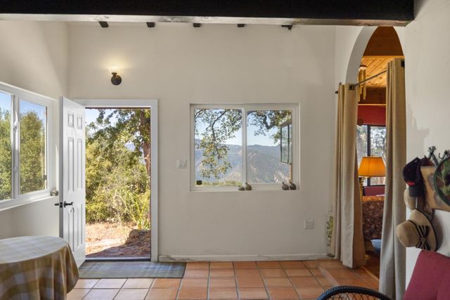 39700 Laurel Springs Road, Carmel Valley, CA 93924