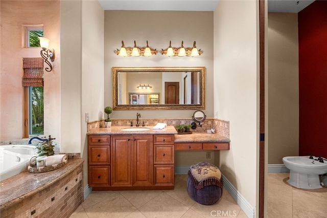 37654 Calle De Lobo, Murrieta, CA 92562