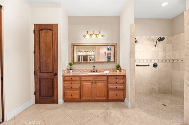 37654 Calle De Lobo, Murrieta, CA 92562