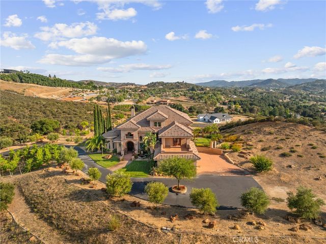 37654 Calle De Lobo, Murrieta, CA 92562