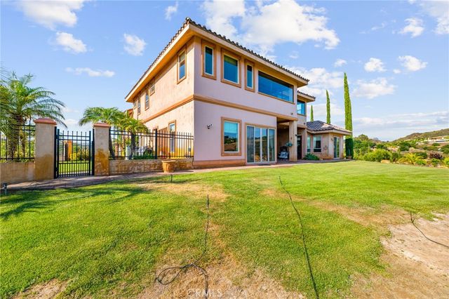 37654 Calle De Lobo, Murrieta, CA 92562