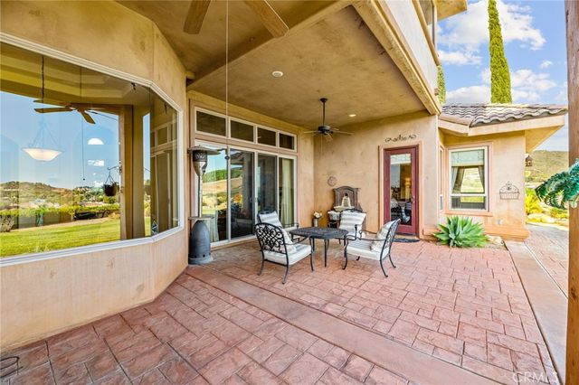 37654 Calle De Lobo, Murrieta, CA 92562