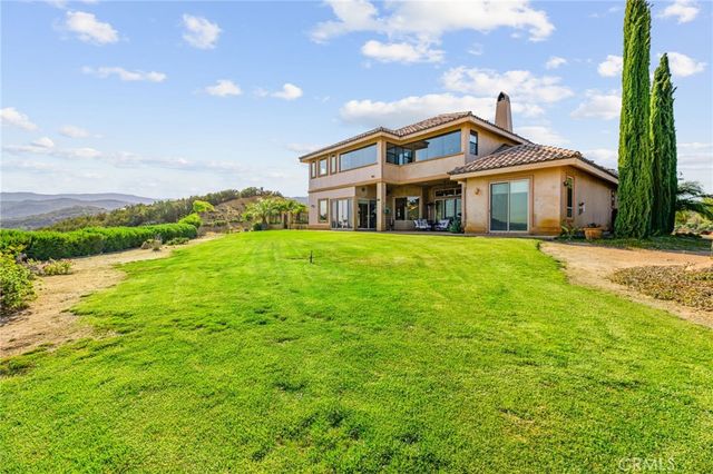 37654 Calle De Lobo, Murrieta, CA 92562