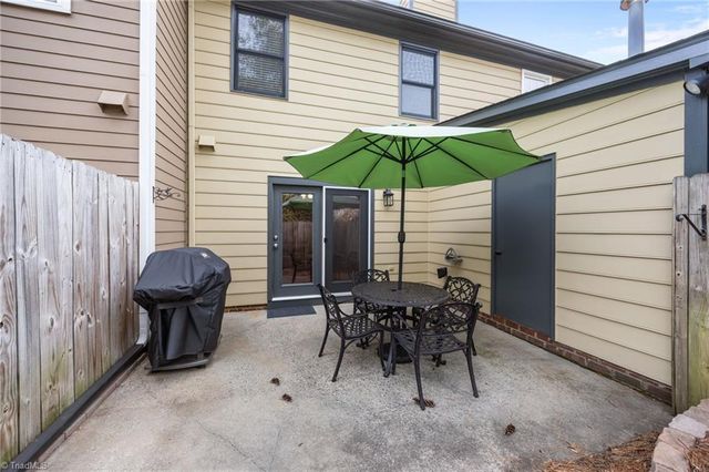 1103 Summer Place, Greensboro, NC 27410