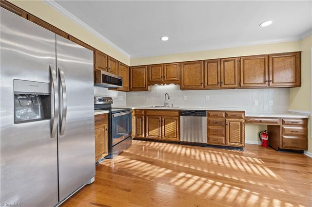 1103 Summer Place, Greensboro, NC 27410