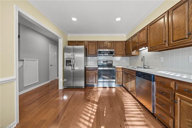 1103 Summer Place, Greensboro, NC 27410