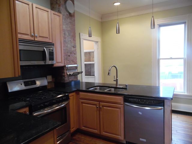 706 W Maxwell Street, Lexington, KY 40508