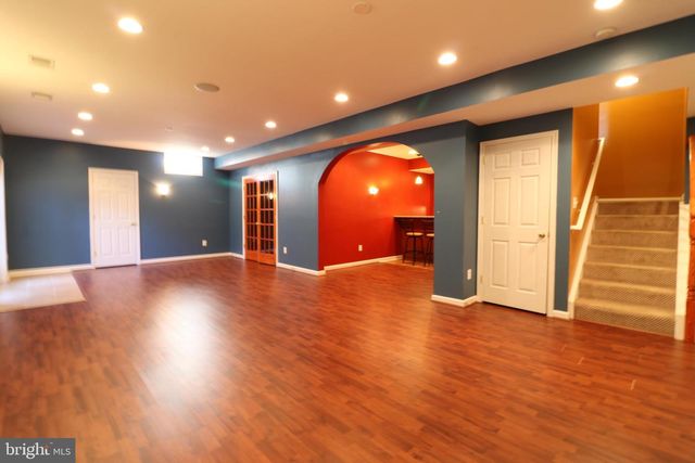 25497 CARRINGTON DR, Chantilly, VA 20152