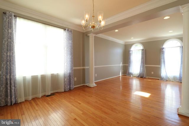 25497 CARRINGTON DR, Chantilly, VA 20152