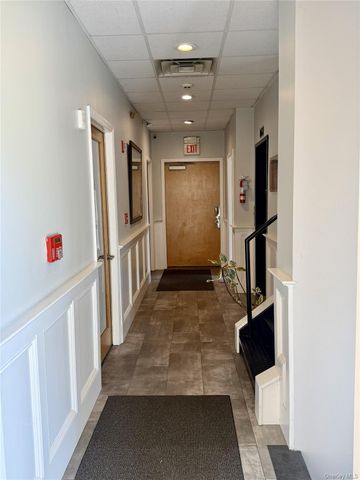 153 Broadway 2nd Floor 2, Hawthorne, NY 10532