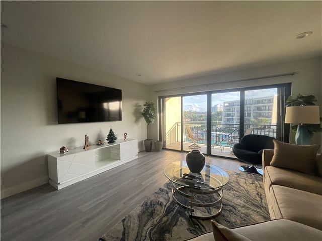 3939 Ocean Drive 405B, Vero Beach, FL 32963