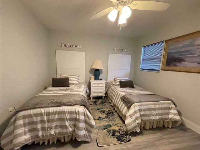 3939 Ocean Drive 405B, Vero Beach, FL 32963