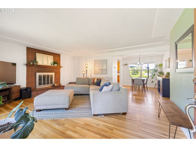 5240 Sw 173RD Ave, Beaverton, OR 97078