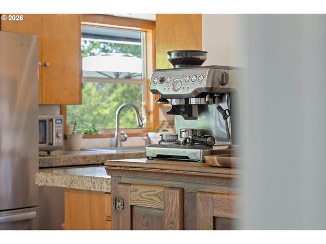 5240 Sw 173RD Ave, Beaverton, OR 97078