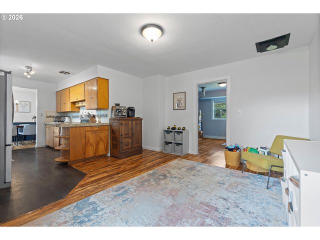 5240 Sw 173RD Ave, Beaverton, OR 97078