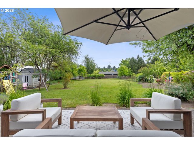 5240 Sw 173RD Ave, Beaverton, OR 97078