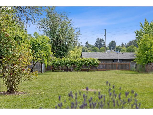 5240 Sw 173RD Ave, Beaverton, OR 97078
