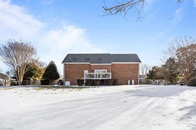 8205 Hunters Drive, Greensboro, NC 27455