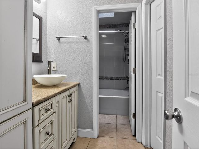 4586 PHEASANT RUN DRIVE B, Orlando, FL 32808