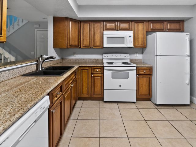 4586 PHEASANT RUN DRIVE B, Orlando, FL 32808