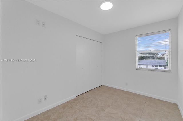 1355 Seaview, North Lauderdale, FL 33068