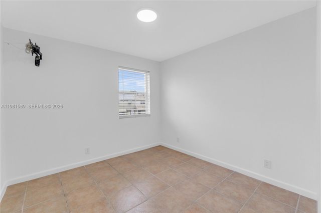 1355 Seaview, North Lauderdale, FL 33068