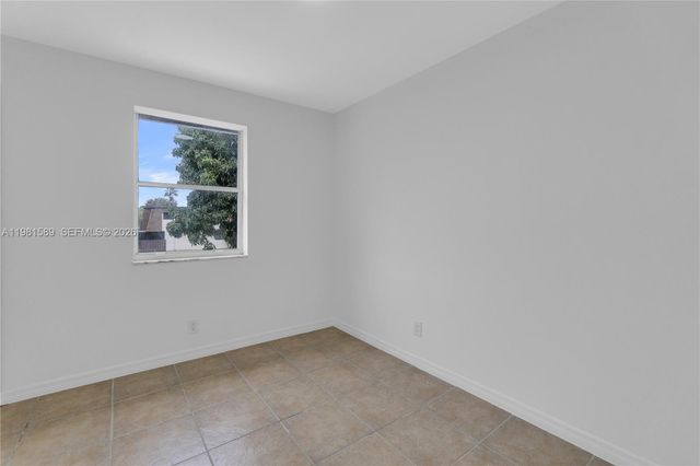 1355 Seaview, North Lauderdale, FL 33068