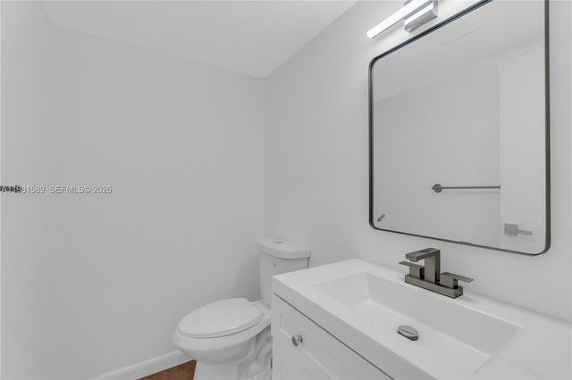 1355 Seaview, North Lauderdale, FL 33068