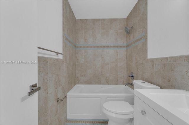 1355 Seaview, North Lauderdale, FL 33068