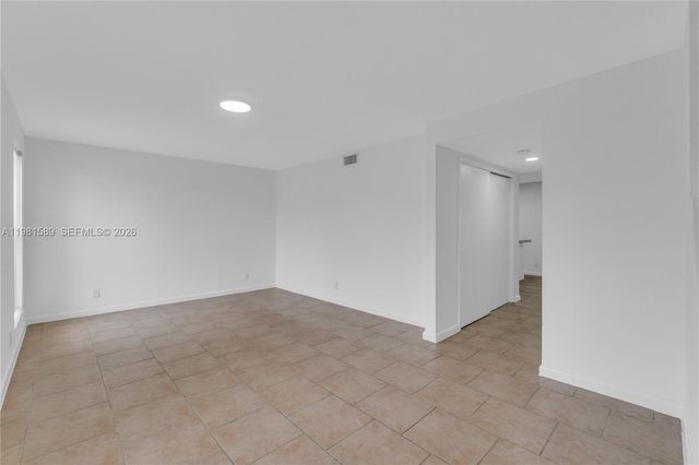 1355 Seaview, North Lauderdale, FL 33068