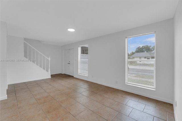 1355 Seaview, North Lauderdale, FL 33068