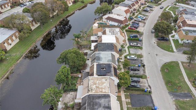 1355 Seaview, North Lauderdale, FL 33068
