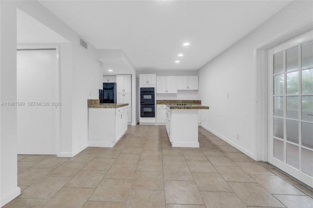 1355 Seaview, North Lauderdale, FL 33068