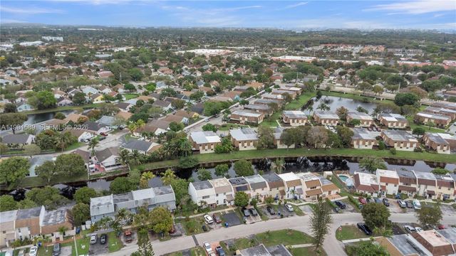 1355 Seaview, North Lauderdale, FL 33068