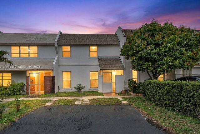 1355 Seaview, North Lauderdale, FL 33068