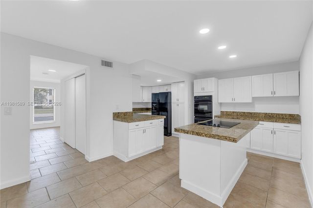 1355 Seaview, North Lauderdale, FL 33068